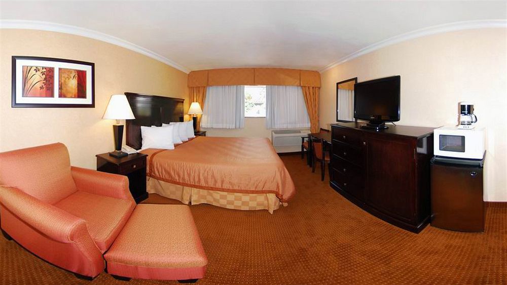 Pasadena Rose & Crown Hotel Екстер'єр фото