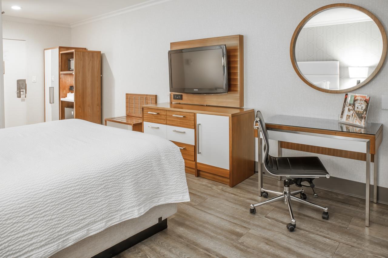 Pasadena Rose & Crown Hotel Екстер'єр фото