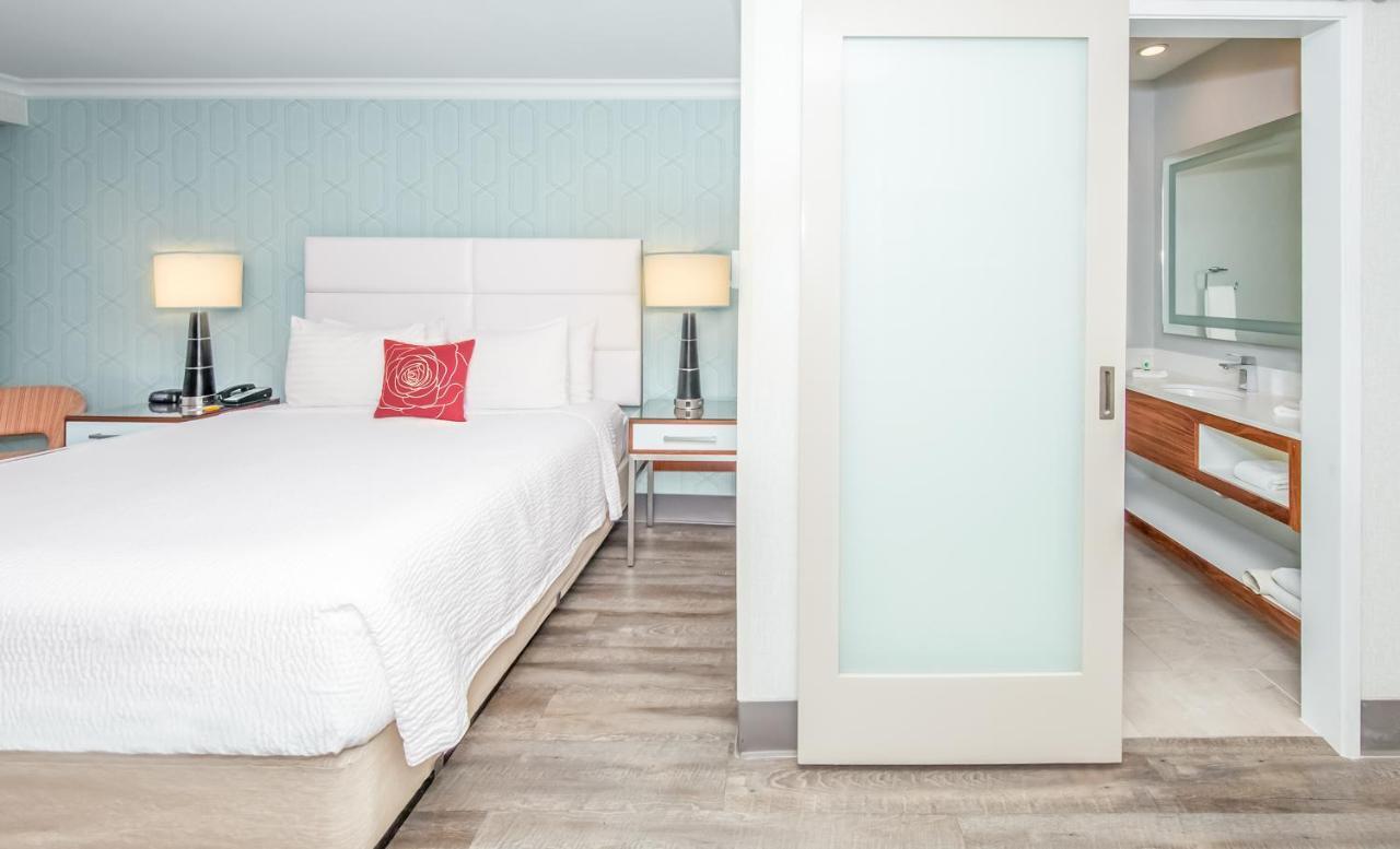 Pasadena Rose & Crown Hotel Екстер'єр фото